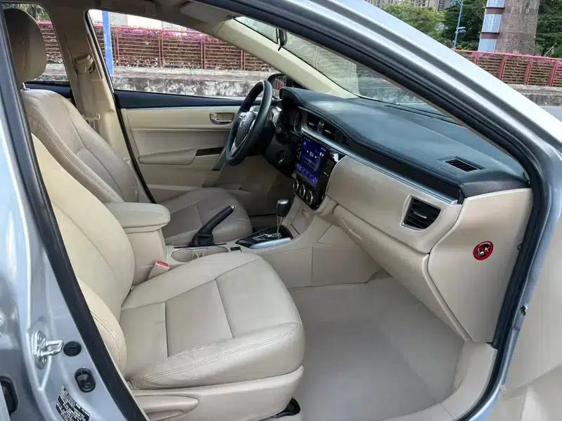2014 Corolla 1.6L CVT GL — миниатюра 9