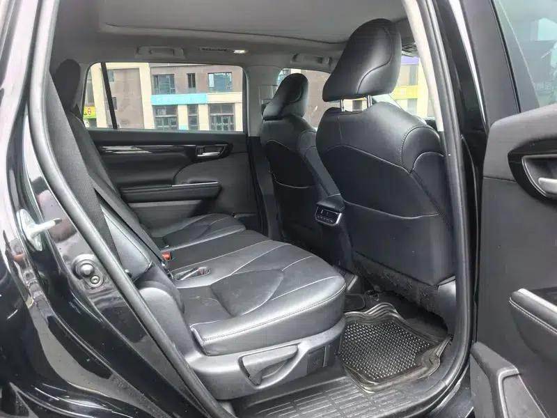 2022 Toyota Highlander 380T AWD Luxury 7-seater — миниатюра 9