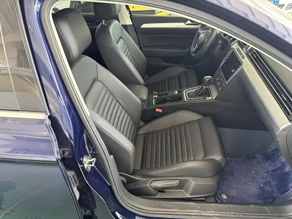 Passat Variant 2018 380TSI 2WD Comfortline — миниатюра 25