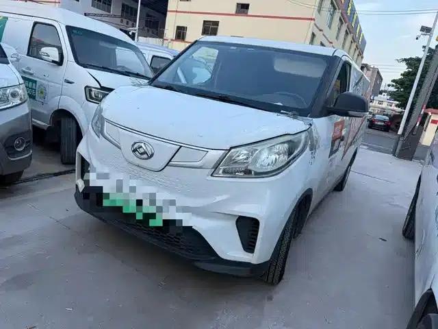 Maxus EV30 2019 Urban Logistics Vehicle Intelligent Connected Edition Long Wheelbase SAIC Times 52.5kWh