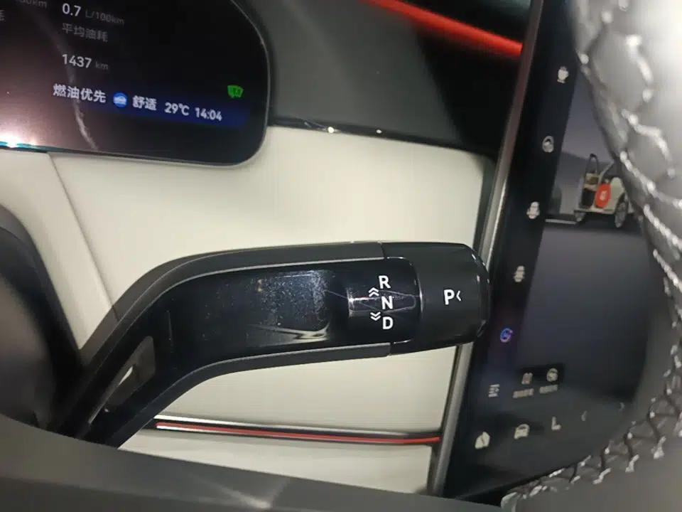Zeekr 8X 2026 Model Ultra+ Edition 70kWh — миниатюра 16