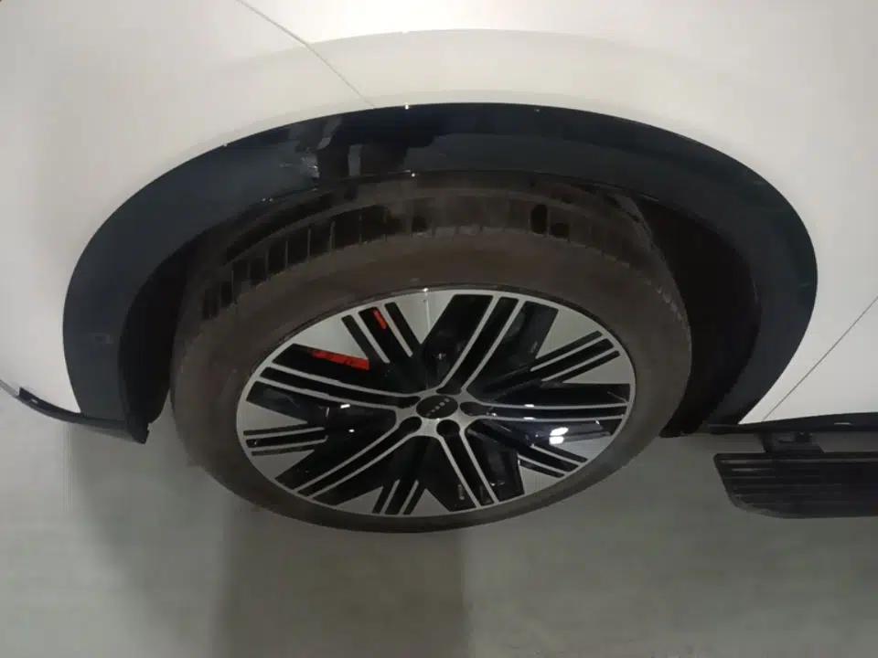 Zeekr 8X 2026 Model Ultra+ Edition 70kWh — миниатюра 10