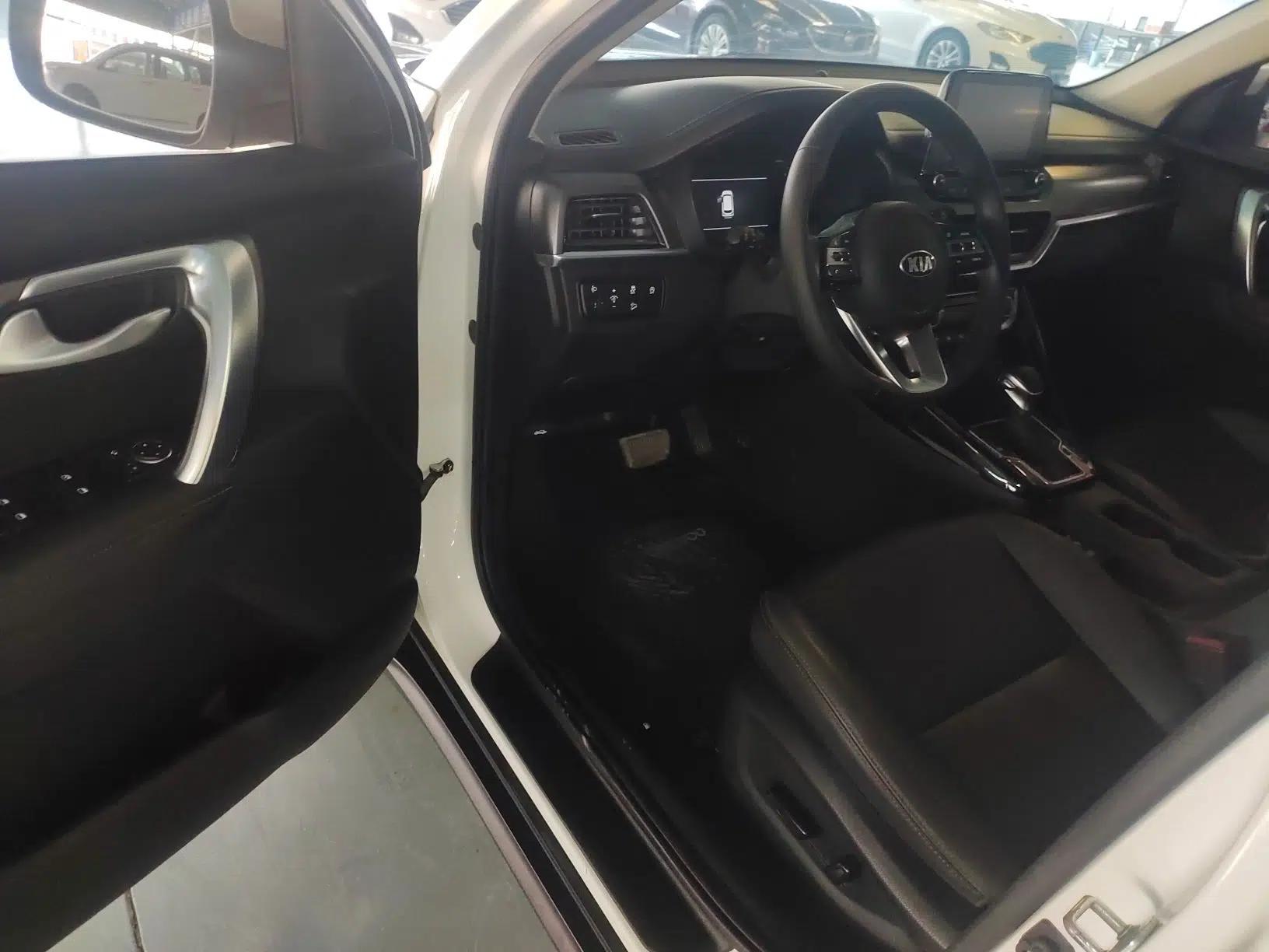 Kia Sportage R 2018 2.0L Automatic Smart Luxury Version China V Standard — миниатюра 18