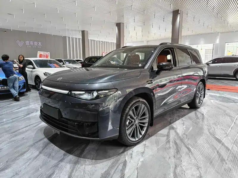 Leapmotor C16 2024 Range Extended Electric 200 Premium Edition — миниатюра 1