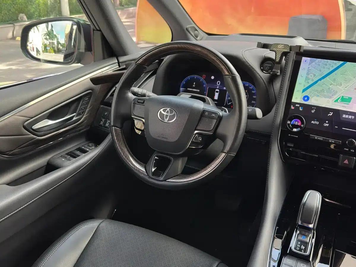 2024 Alphard Hybrid 2.5L Premium Edition — миниатюра 22