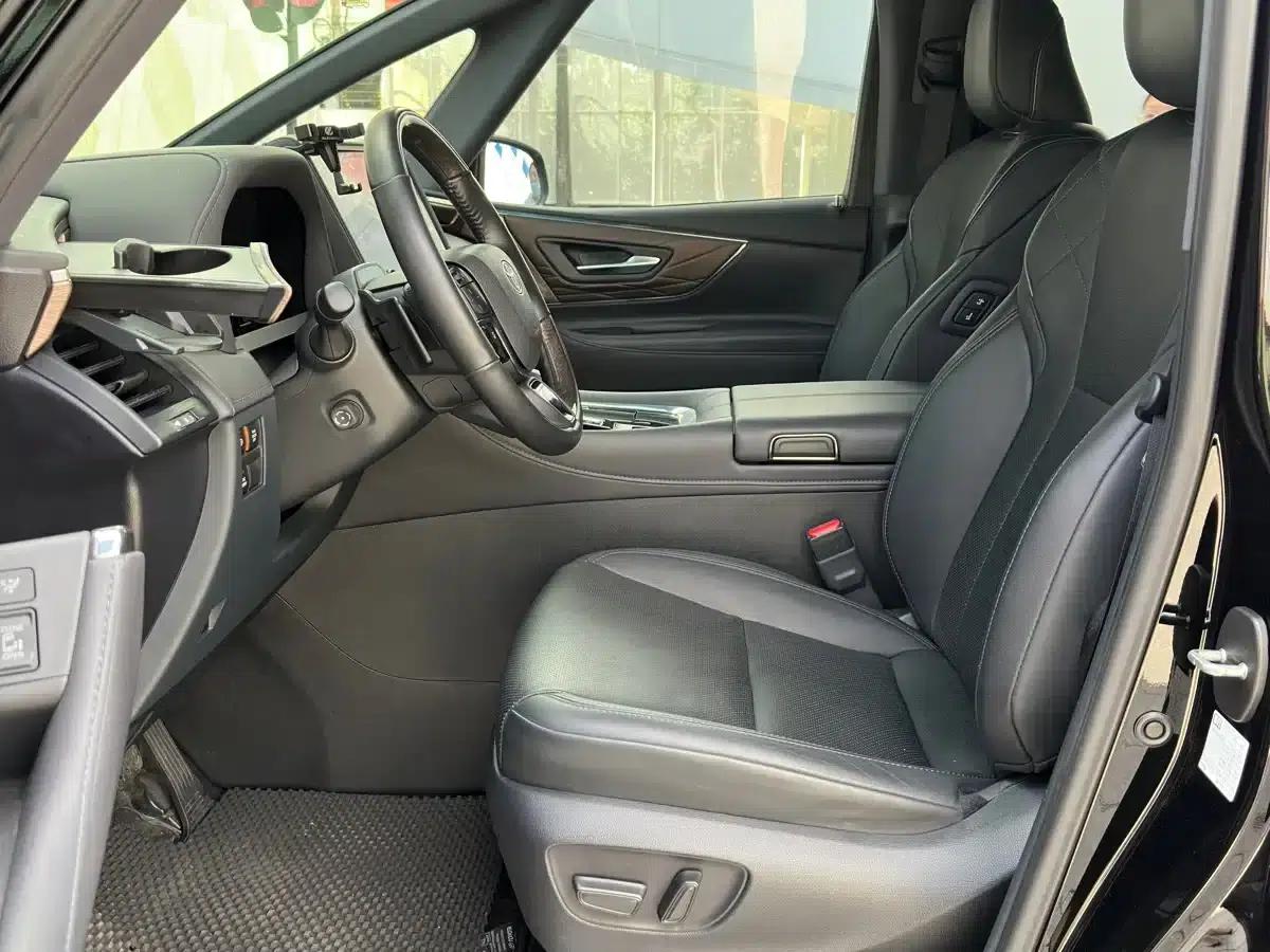 2024 Alphard Hybrid 2.5L Premium Edition — миниатюра 10