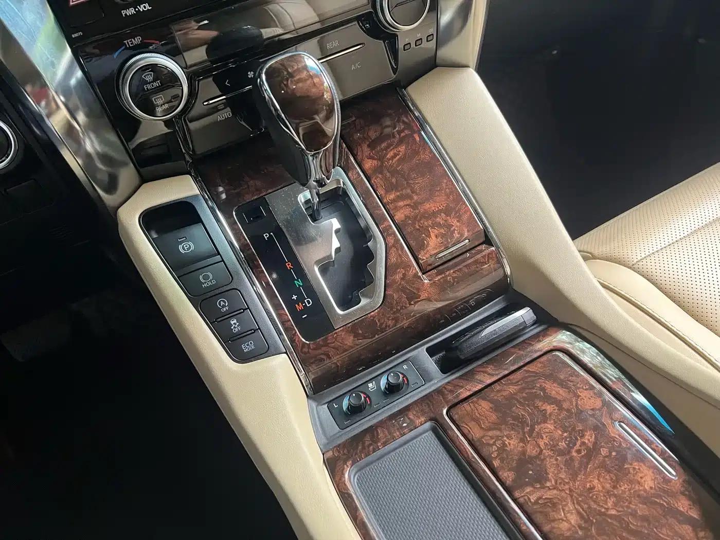 2018 Alphard Facelift 3.5L Luxury Edition — миниатюра 8