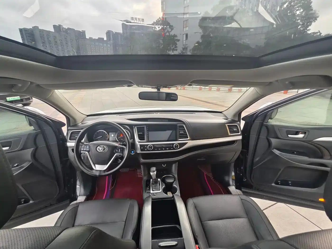 2015 Highlander 2.0T AWD Luxury 7-seater — миниатюра 13