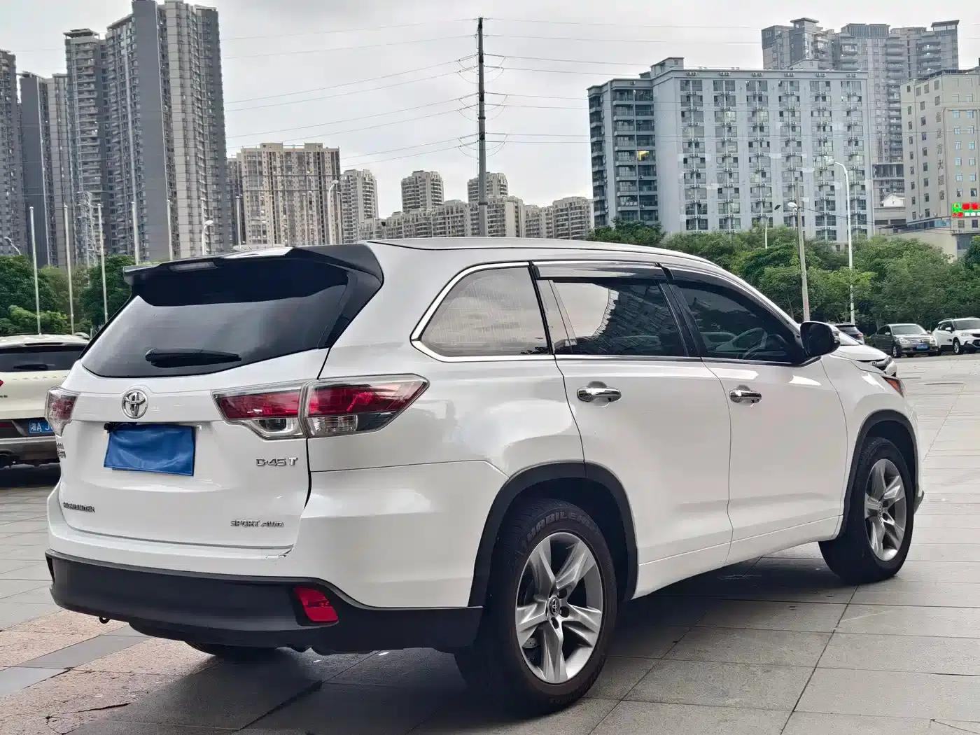 2015 Highlander 2.0T AWD Luxury 7-seater — миниатюра 5