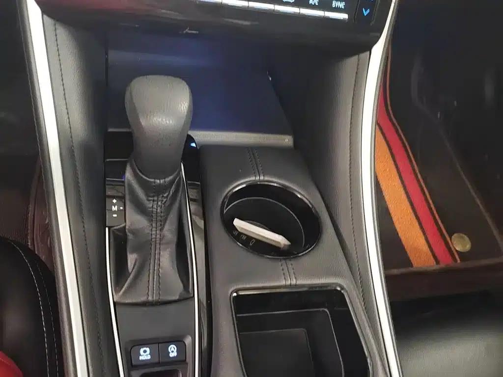 2022 Toyota Avalon 2.0L Entry-level Edition — миниатюра 15