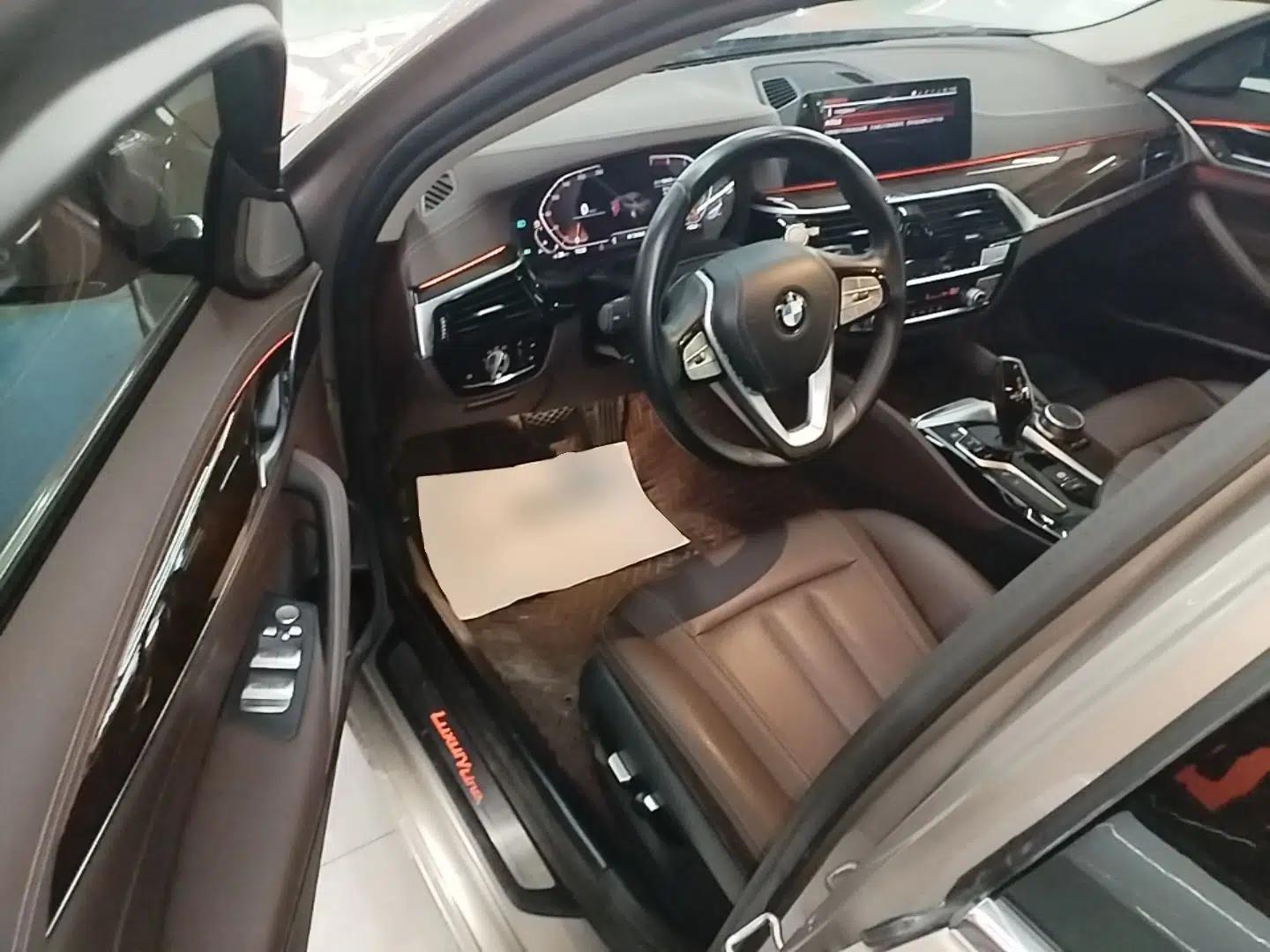 BMW 5 Series 2020 525Li Luxury Package — миниатюра 18