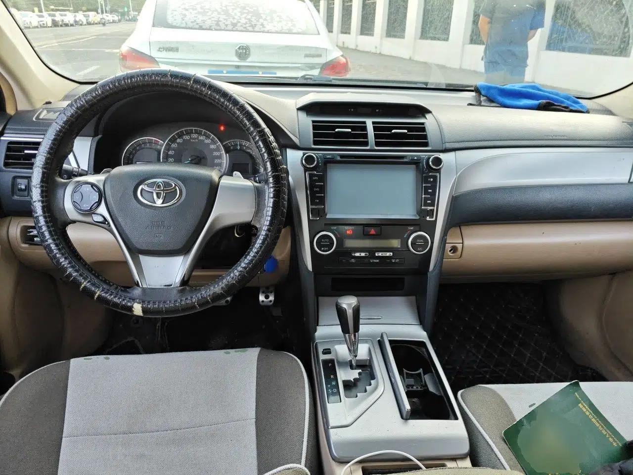 Toyota Camry 2012 Junrui 2.0S Radiant Edition — миниатюра 9