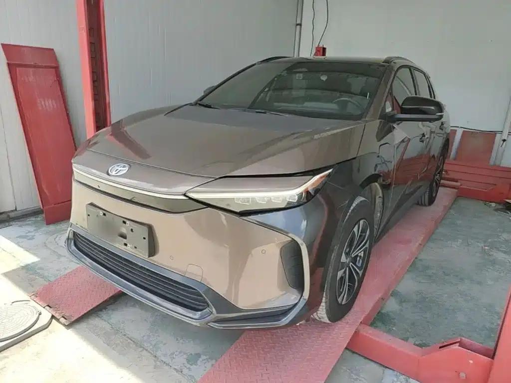 FAW Toyota bZ4X 2022 Two-Wheel Drive Long Range PRO Edition — миниатюра 2