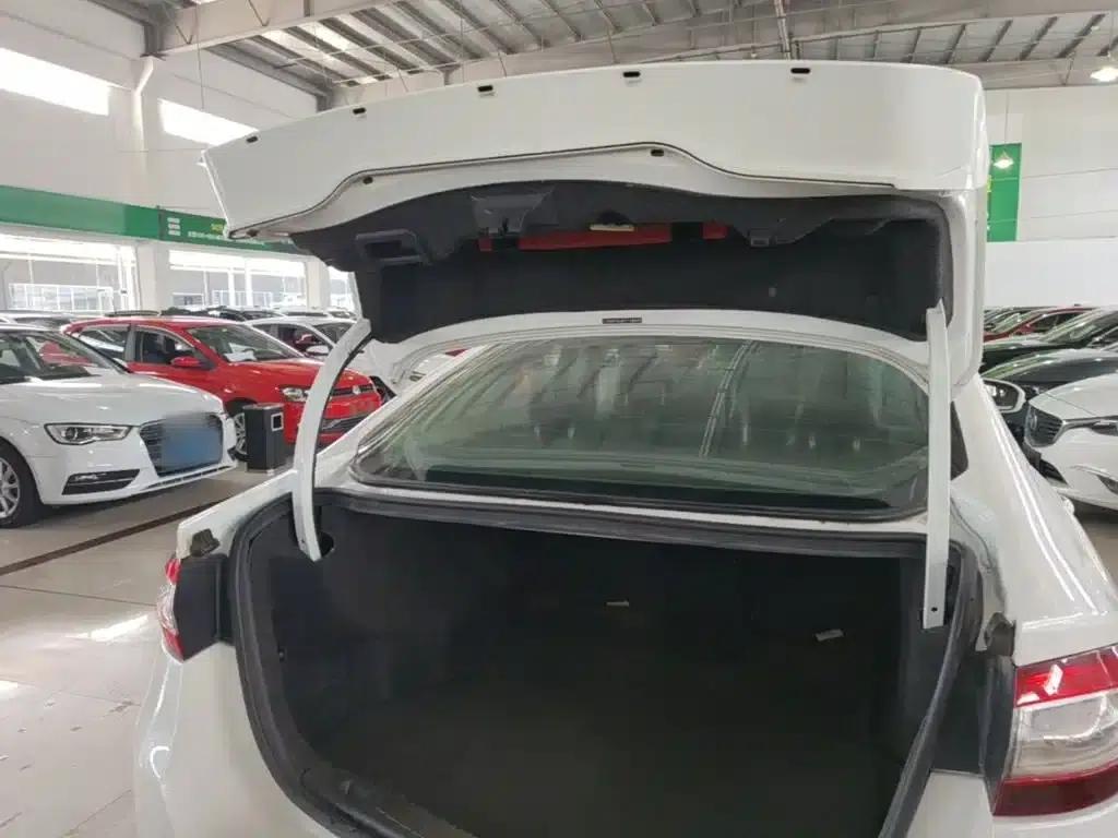 2013 Ford Mondeo 1.5L GTDi180 Fashion Edition — миниатюра 19