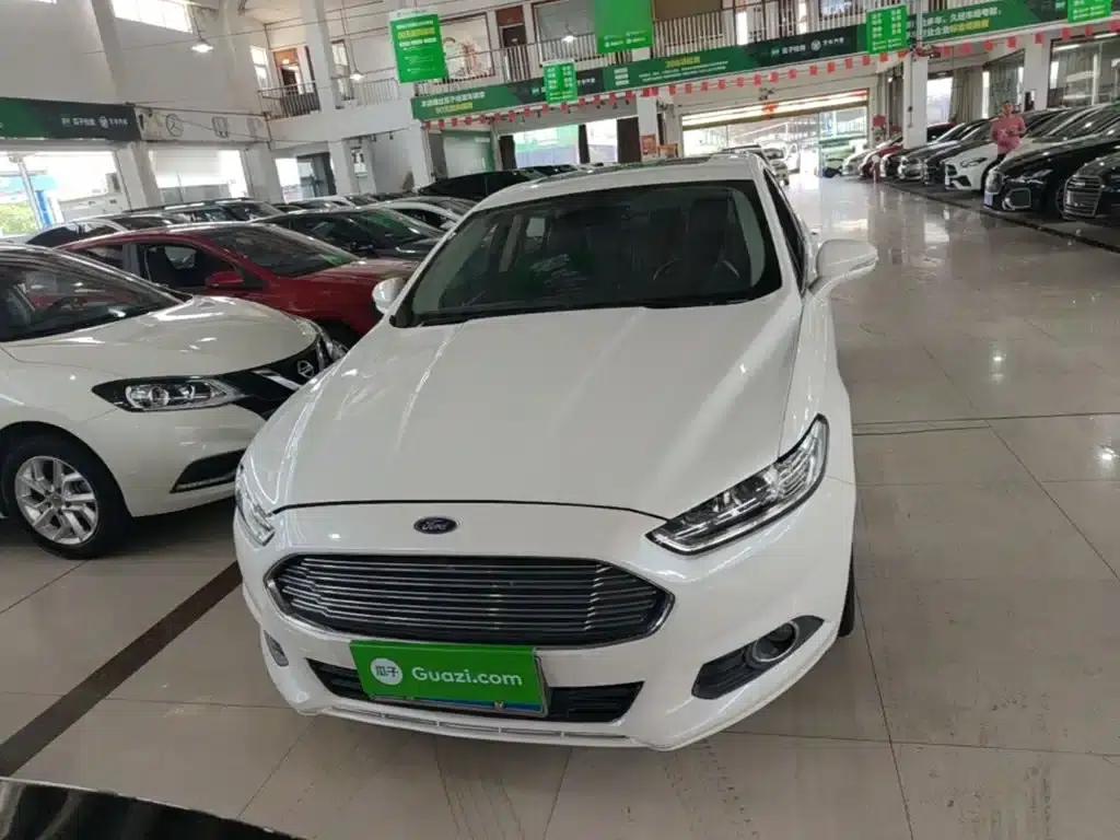 2013 Ford Mondeo 1.5L GTDi180 Fashion Edition — миниатюра 3
