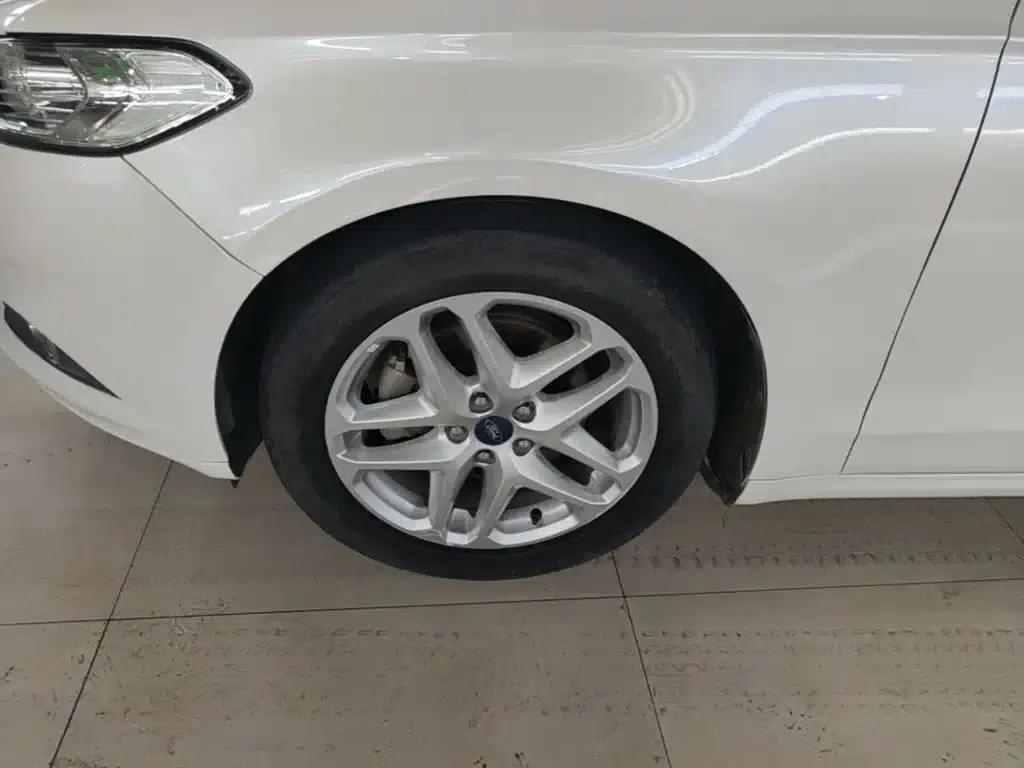 2013 Ford Mondeo 1.5L GTDi180 Fashion Edition — миниатюра 23