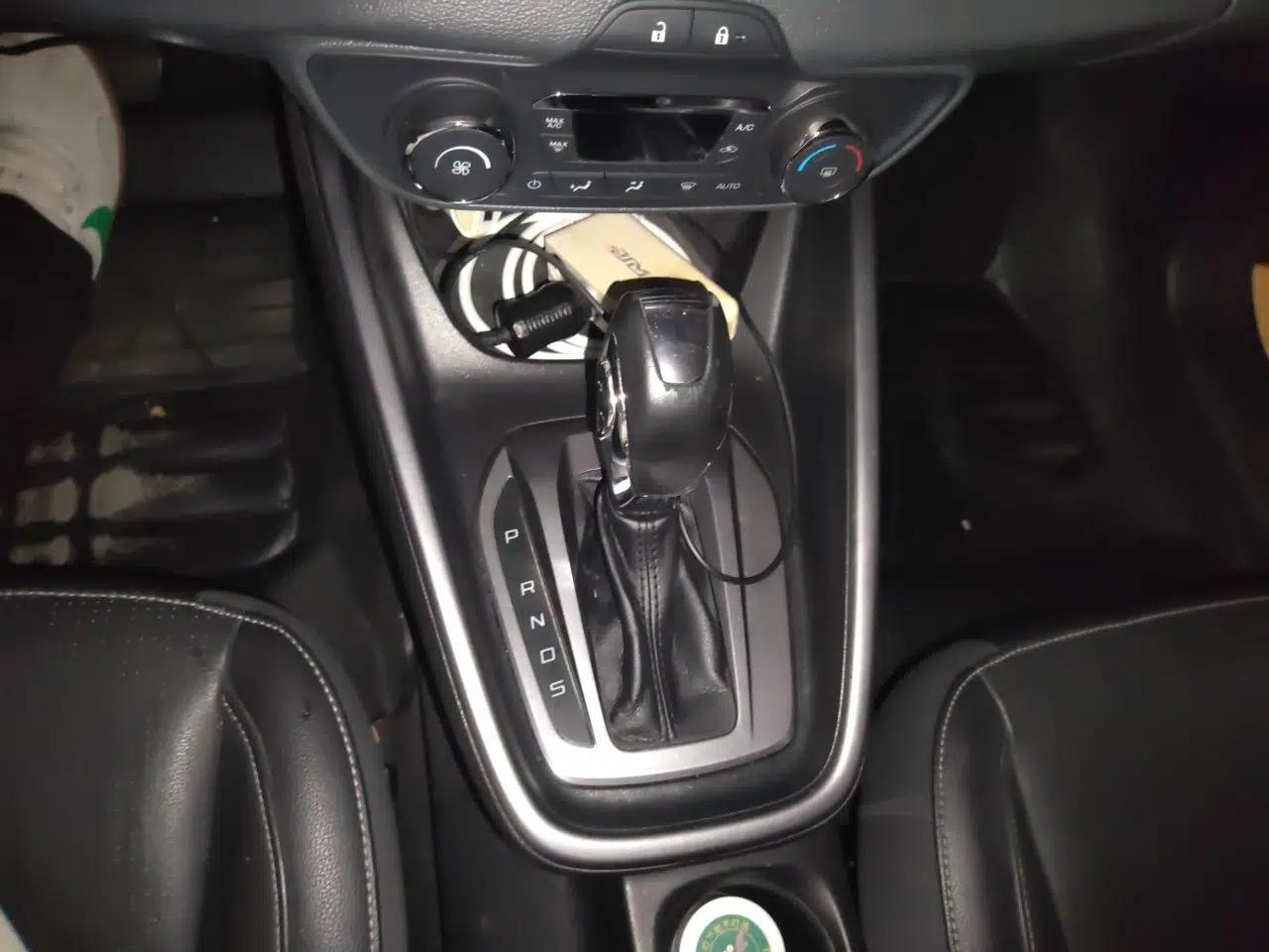 Ford Escort 2017 1.5L Automatic Comfort Model — миниатюра 14