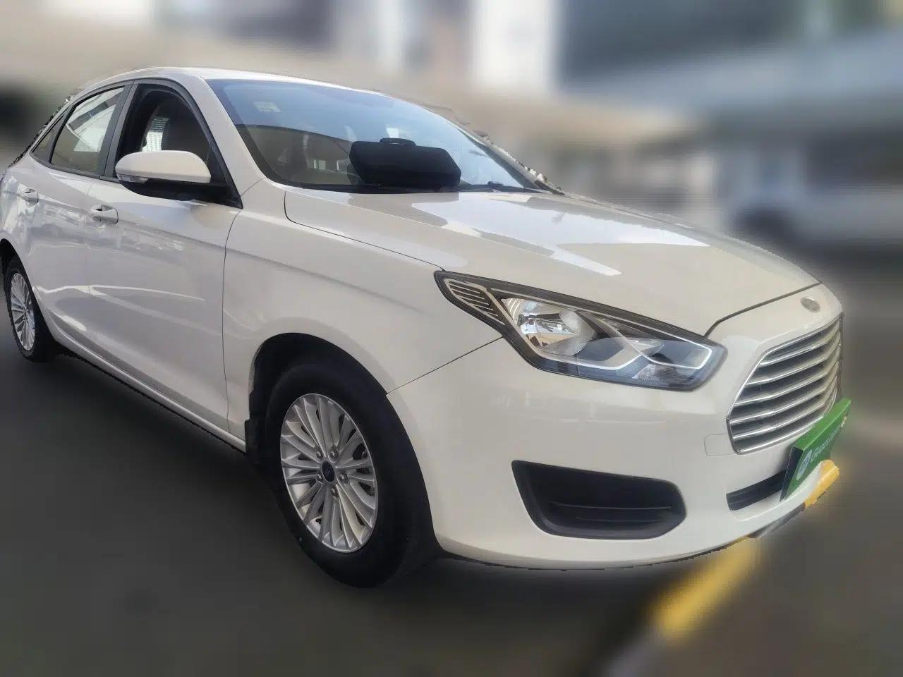 Ford Escort 2017 Revised Version 1.5L Automatic Comfort Edition — миниатюра 3