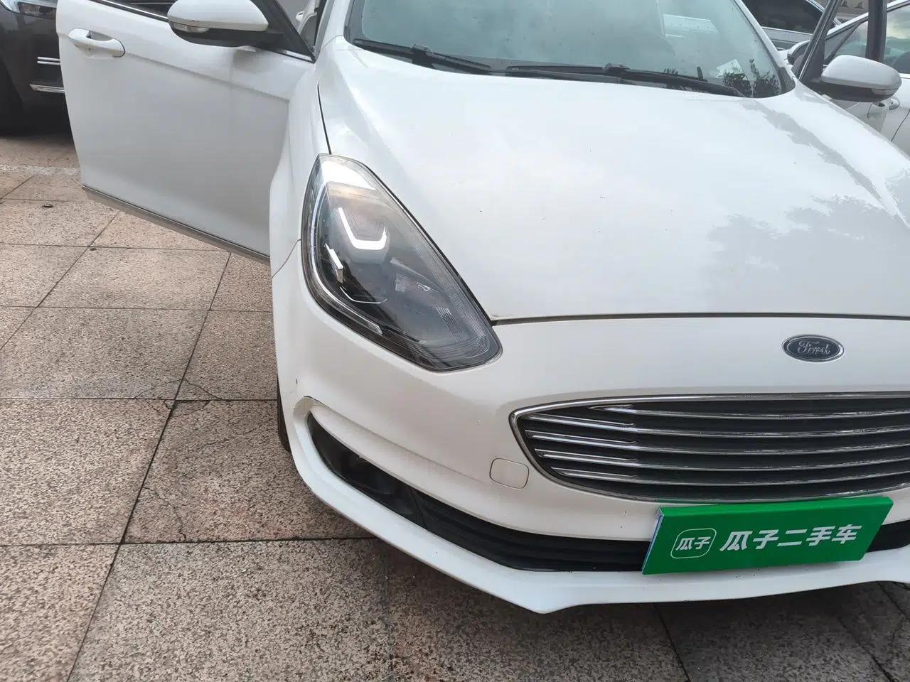 Ford Escort 2019 Revised Version 1.5L Automatic Enjoyment Type China V Standard — миниатюра 7