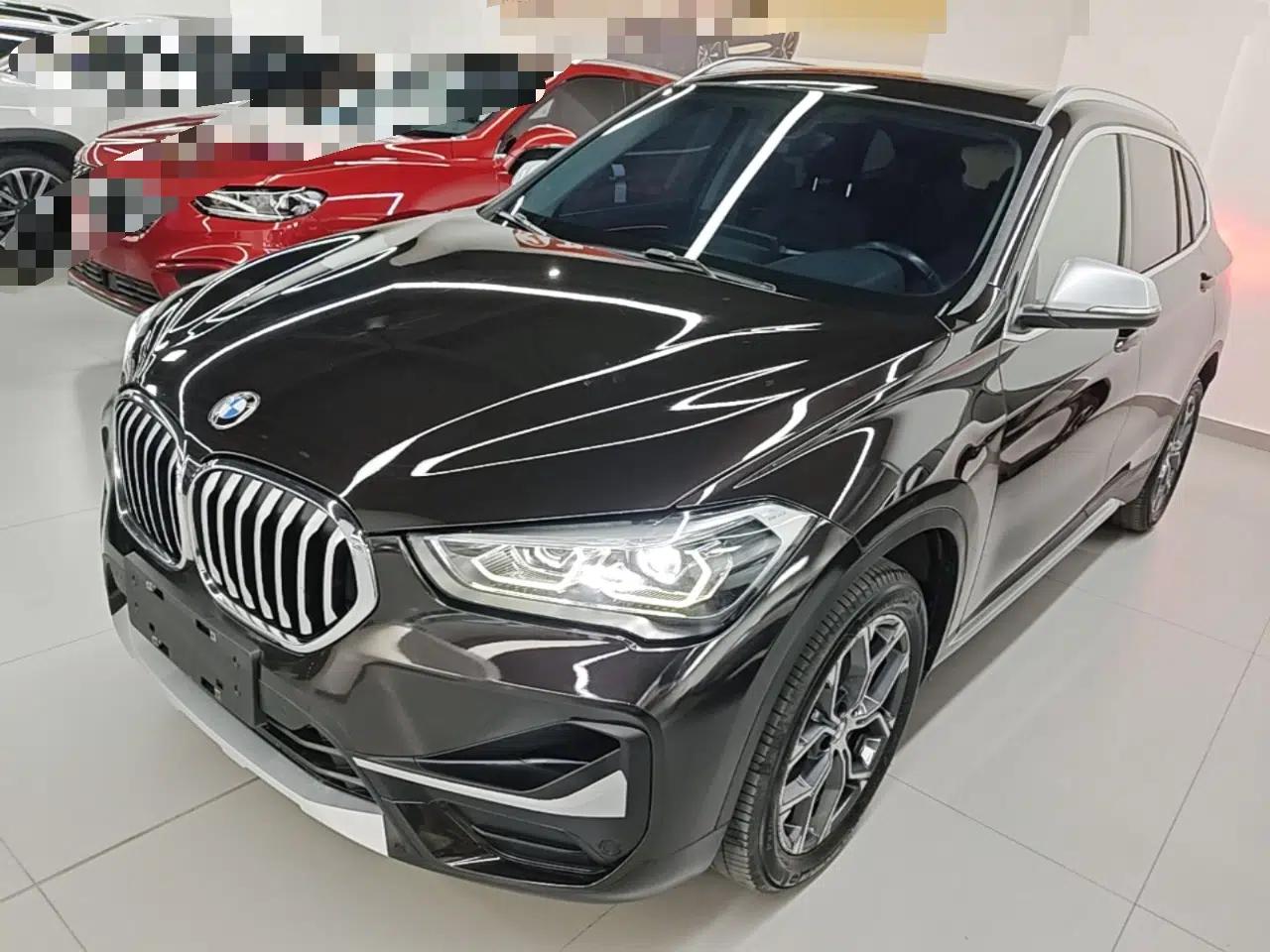 BMW X1 2021 sDrive20Li Premium Edition — миниатюра 1
