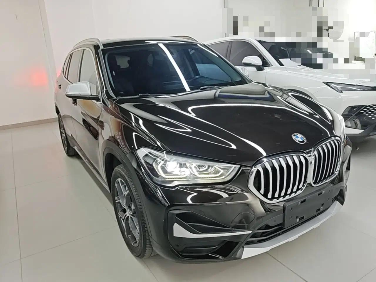 BMW X1 2021 sDrive20Li Premium Edition — миниатюра 3