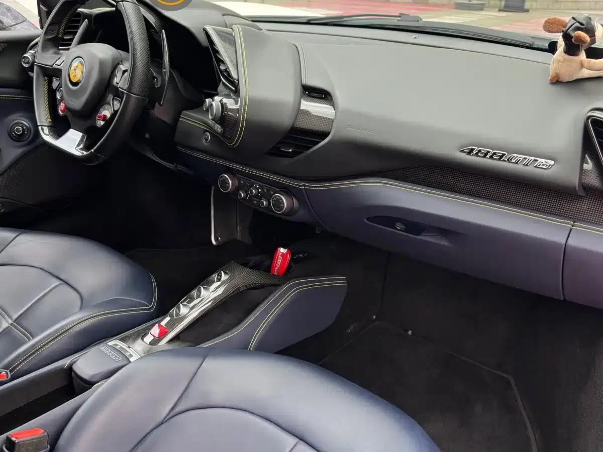 2015 Ferrari 488 GTB — миниатюра 12