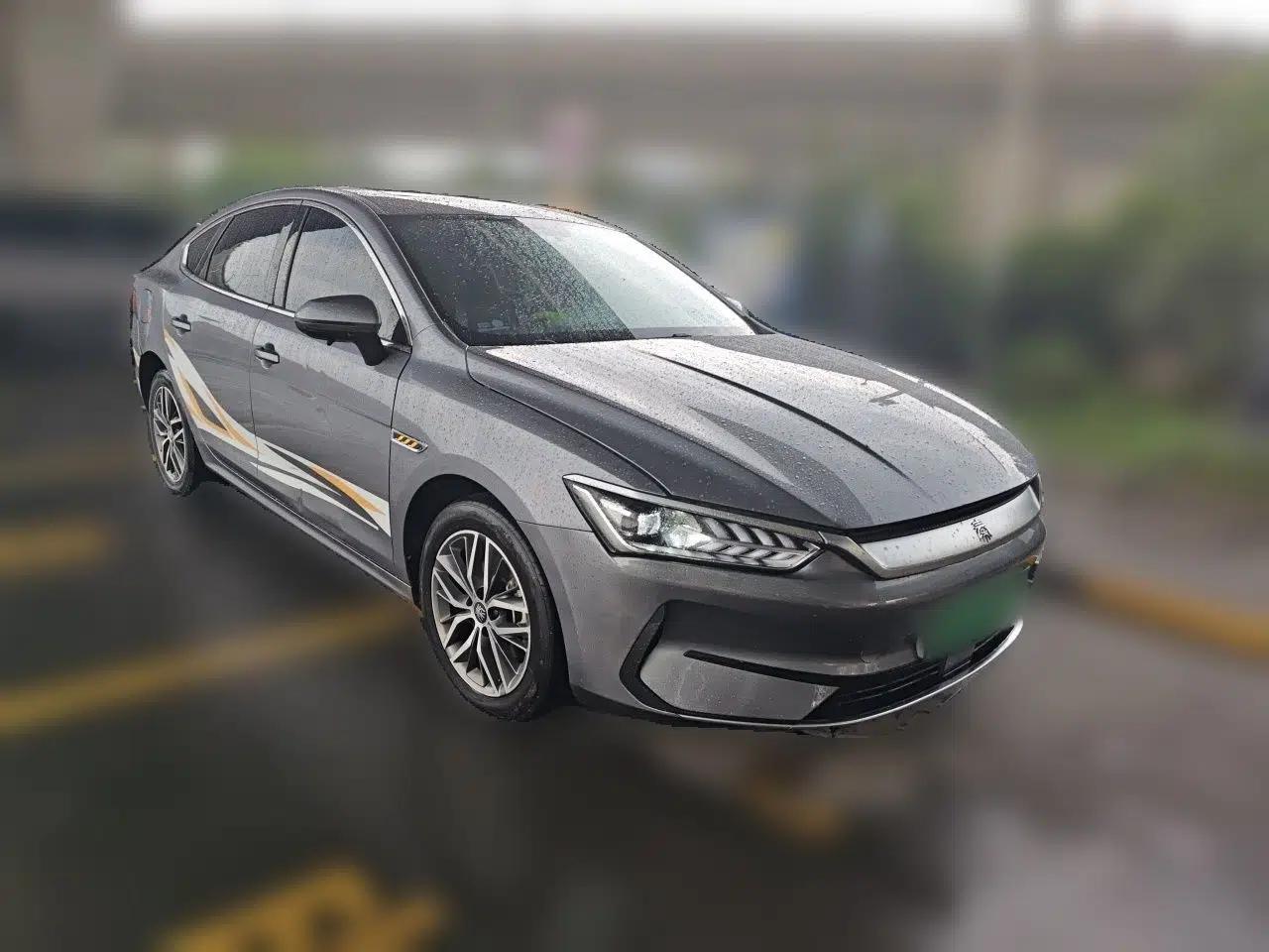 BYD Qin PLUS 2021 EV 400KM Luxury Model — миниатюра 3