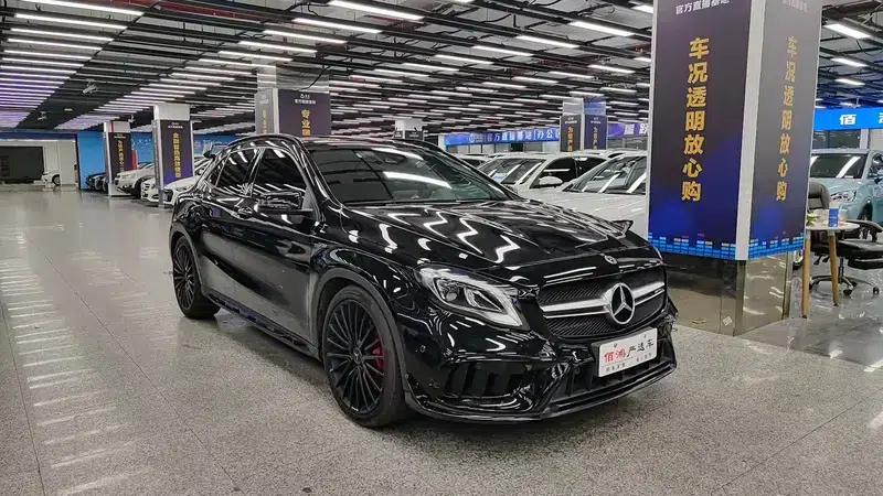 2017 Mercedes-Benz GLA AMG Facelift AMG GLA 45 4MATIC — миниатюра 3