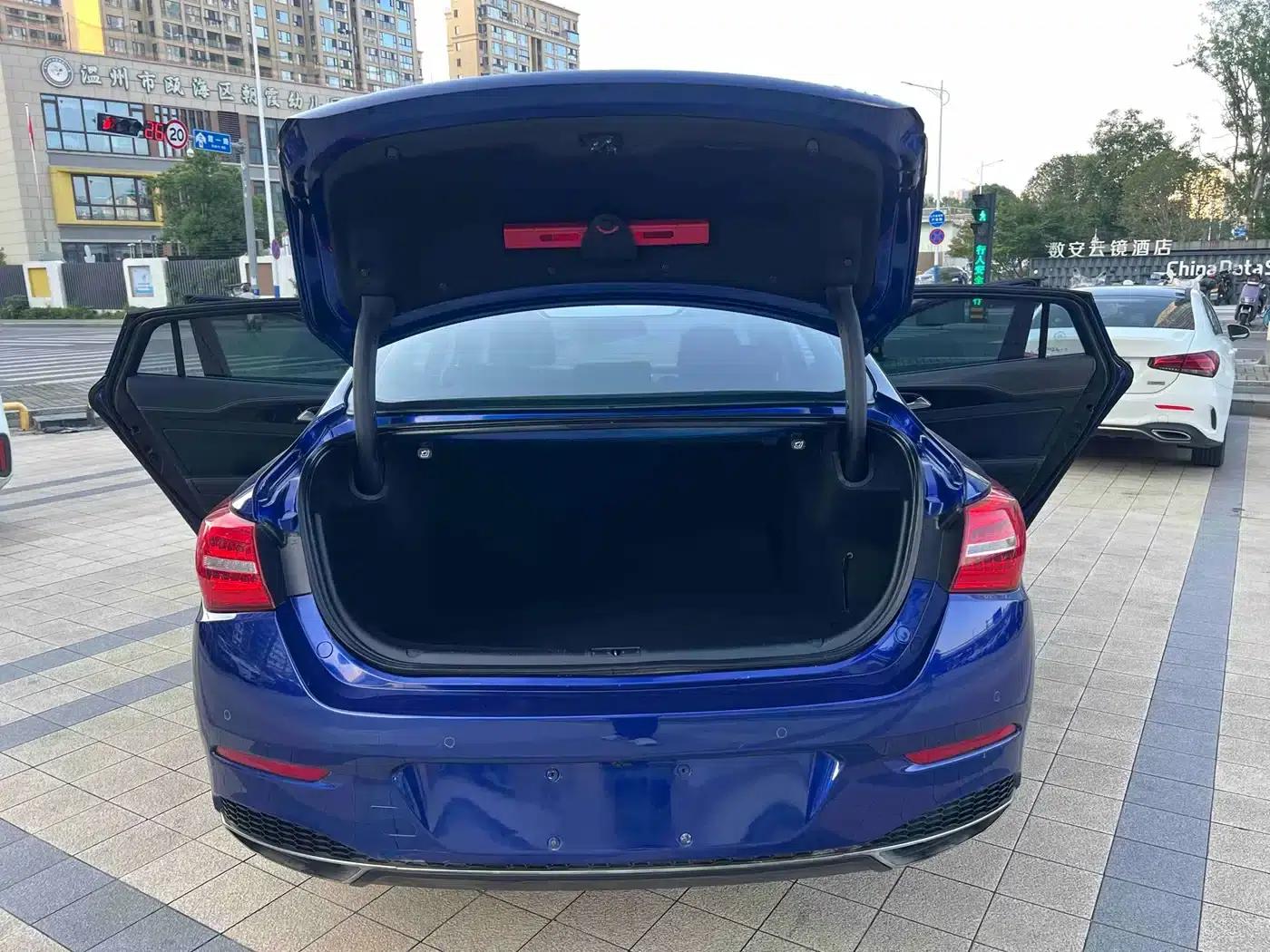 Hongqi H5 2019 30TD Dynamic Edition — миниатюра 13