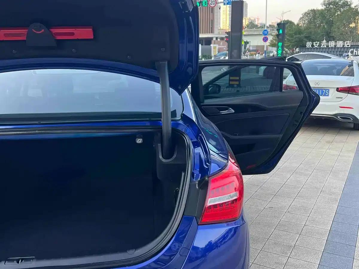 Hongqi H5 2019 30TD Dynamic Edition — миниатюра 14