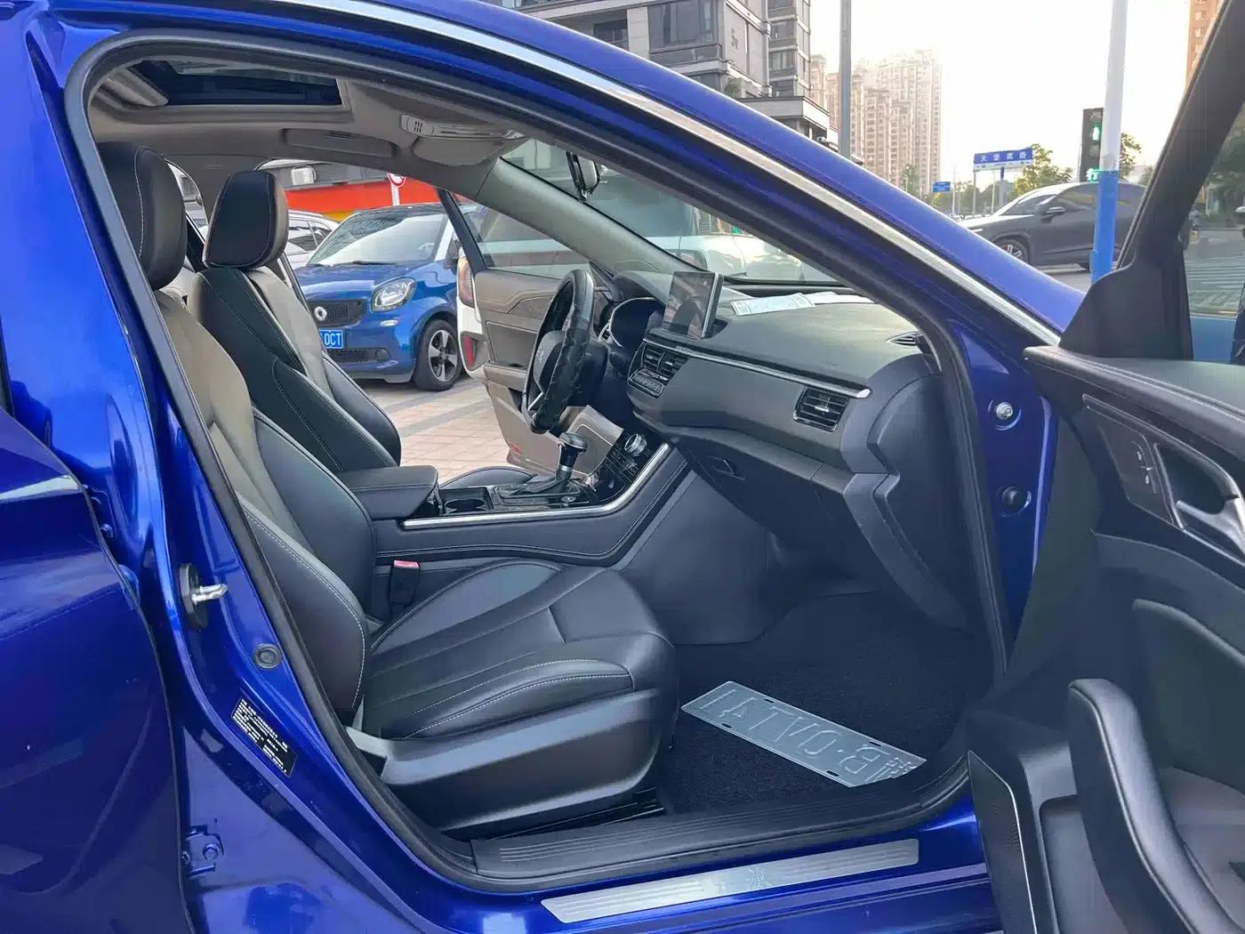 Hongqi H5 2019 30TD Dynamic Edition — миниатюра 10