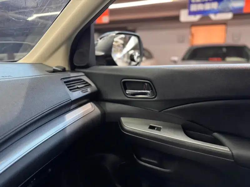 Honda CR-V 2015 2.0L 2WD Fashion Edition — миниатюра 27