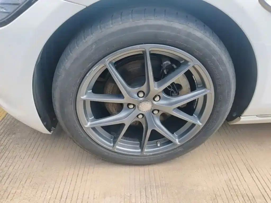 2019 Jaguar XFL 2.0T 200PS Two-Wheel Drive Elite Edition — миниатюра 23