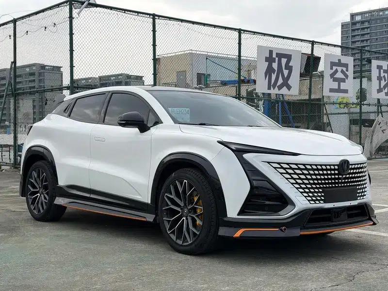 Changan UNI-T 2020 1.5T Premium Edition — миниатюра 3