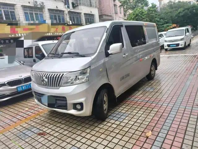 Ruixing M80 2019 Model 1.5L Basic 4-Seat Single Oven Air Conditioning National VI Flat Top Rear Hatchback DAM15KR