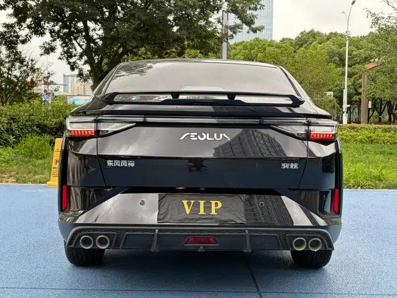 Aeolus Yixuan 2023 Facelift 1.5L Automatic Wind Chaser Edition — миниатюра 5