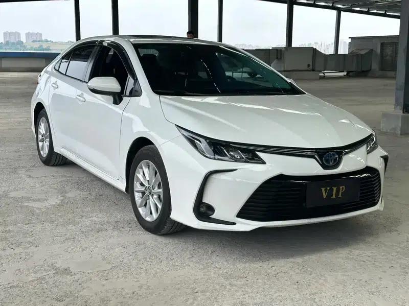 2019 Toyota Corolla Hybrid 1.8L E-CVT Flagship Edition — миниатюра 3