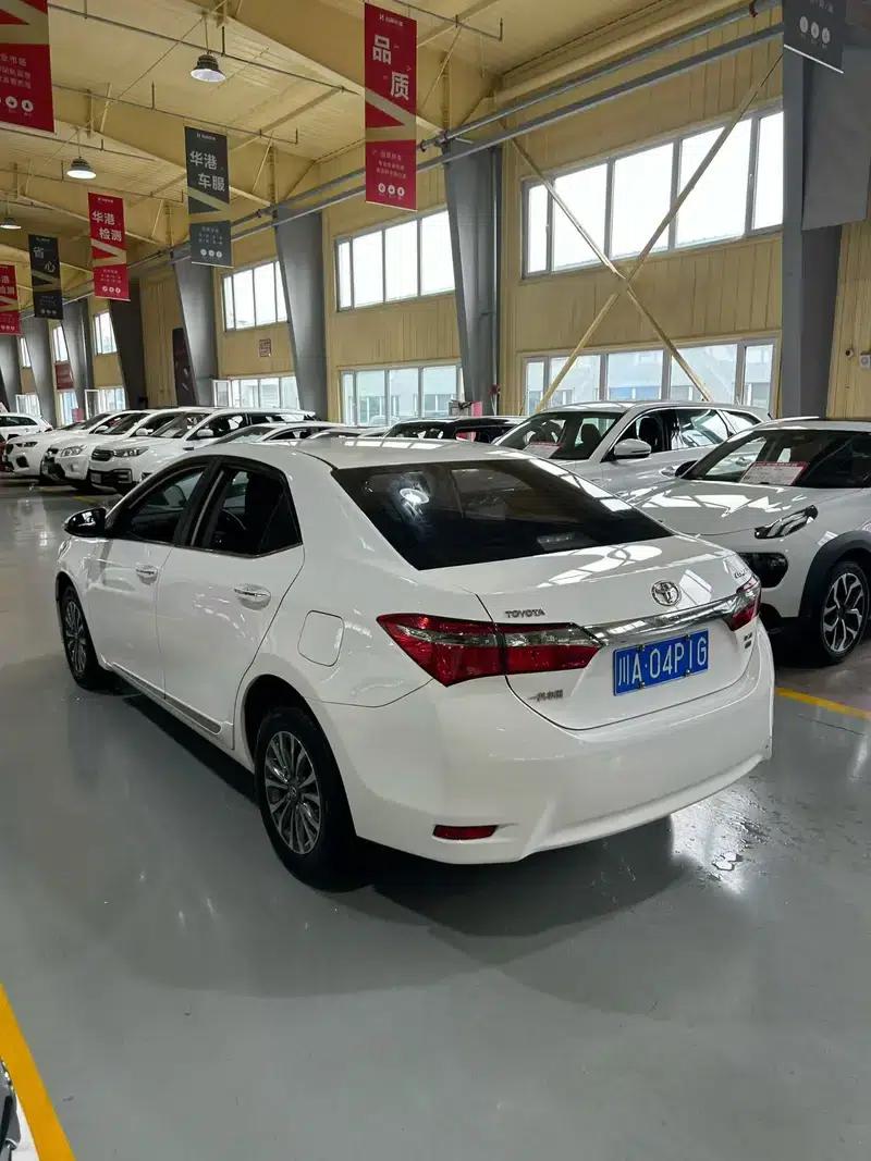 2017 Toyota Corolla Facelift 1.2T Manual GL-i (National V Emission Standard) — миниатюра 4