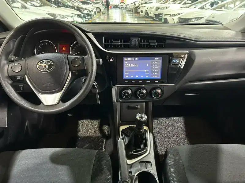 2017 Toyota Corolla Facelift 1.2T Manual GL-i (National V Emission Standard) — миниатюра 7