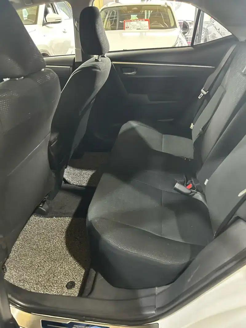 2017 Toyota Corolla Facelift 1.2T Manual GL-i (National V Emission Standard) — миниатюра 9