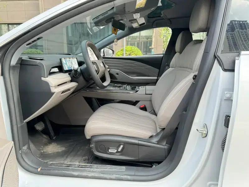 Galaxy Star 8 PHEV 2025 130km EM-i Premium Edition — миниатюра 8