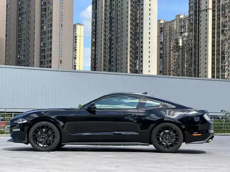 2021 Mustang 2.3T EcoBoost — миниатюра 3