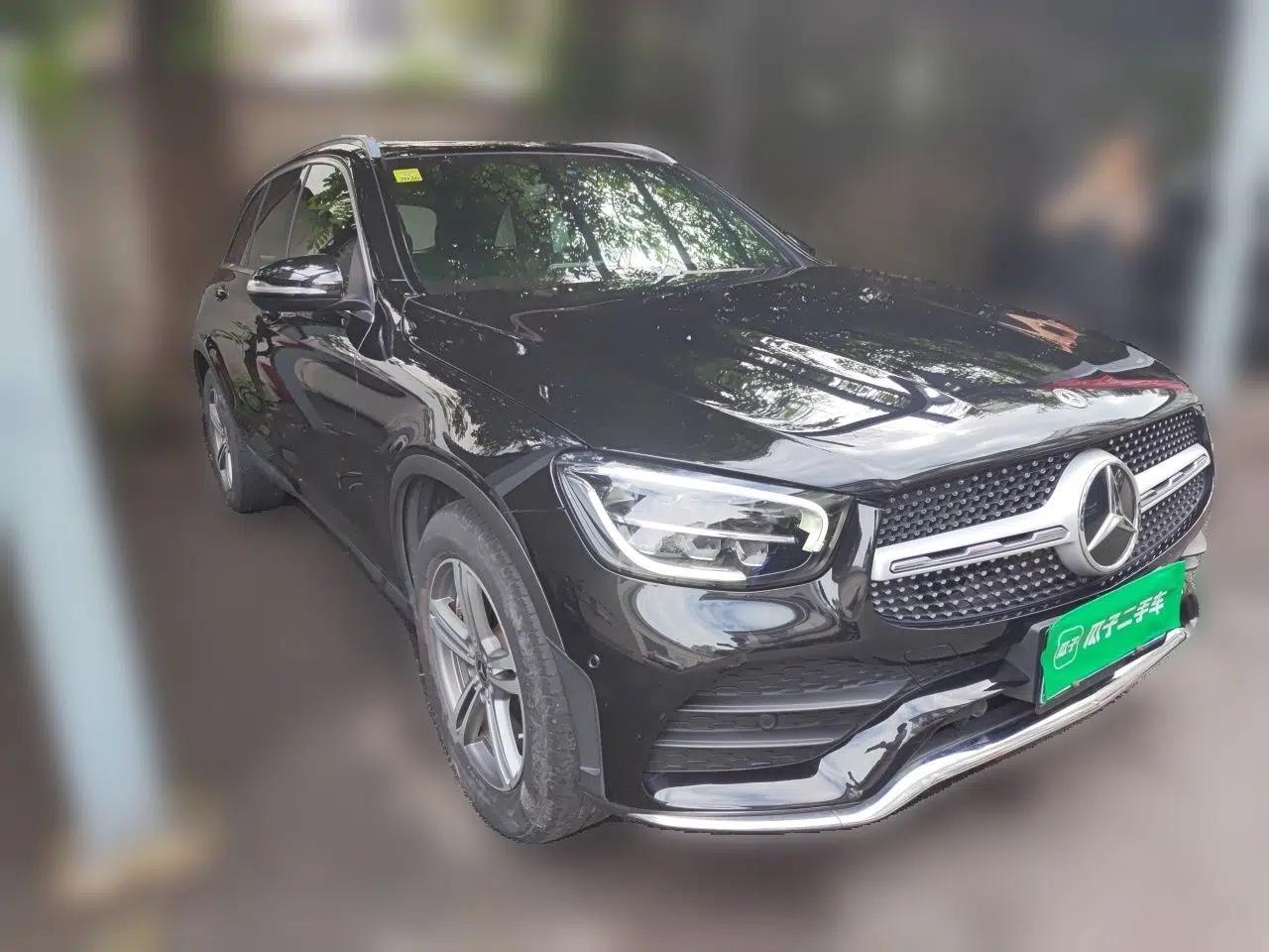 Mercedes-Benz GLC 2020 GLC 260 L 4MATIC Luxury Model — миниатюра 3