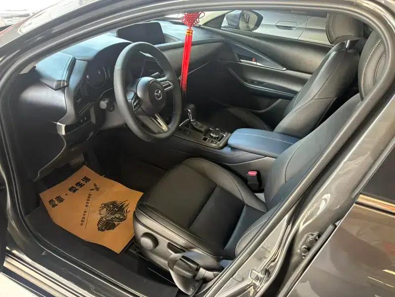 Mazda CX-30 2021 2.0L Automatic Premium Edition — миниатюра 16