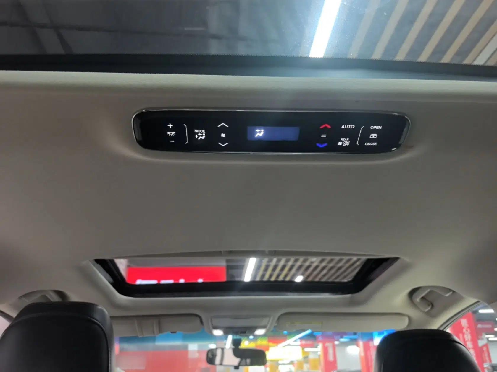 Honda Elysion 2016 2.4L Classic Edition — миниатюра 21