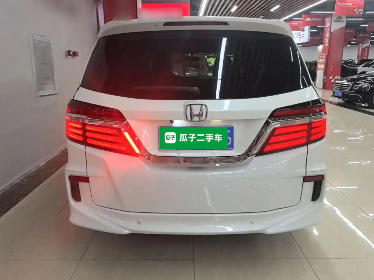 Honda Elysion 2016 2.4L Classic Edition — миниатюра 5