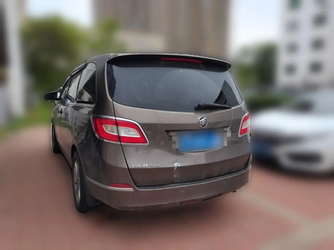 Buick GL8 2013 2.4L CT Luxury Business Comfort Edition — миниатюра 4