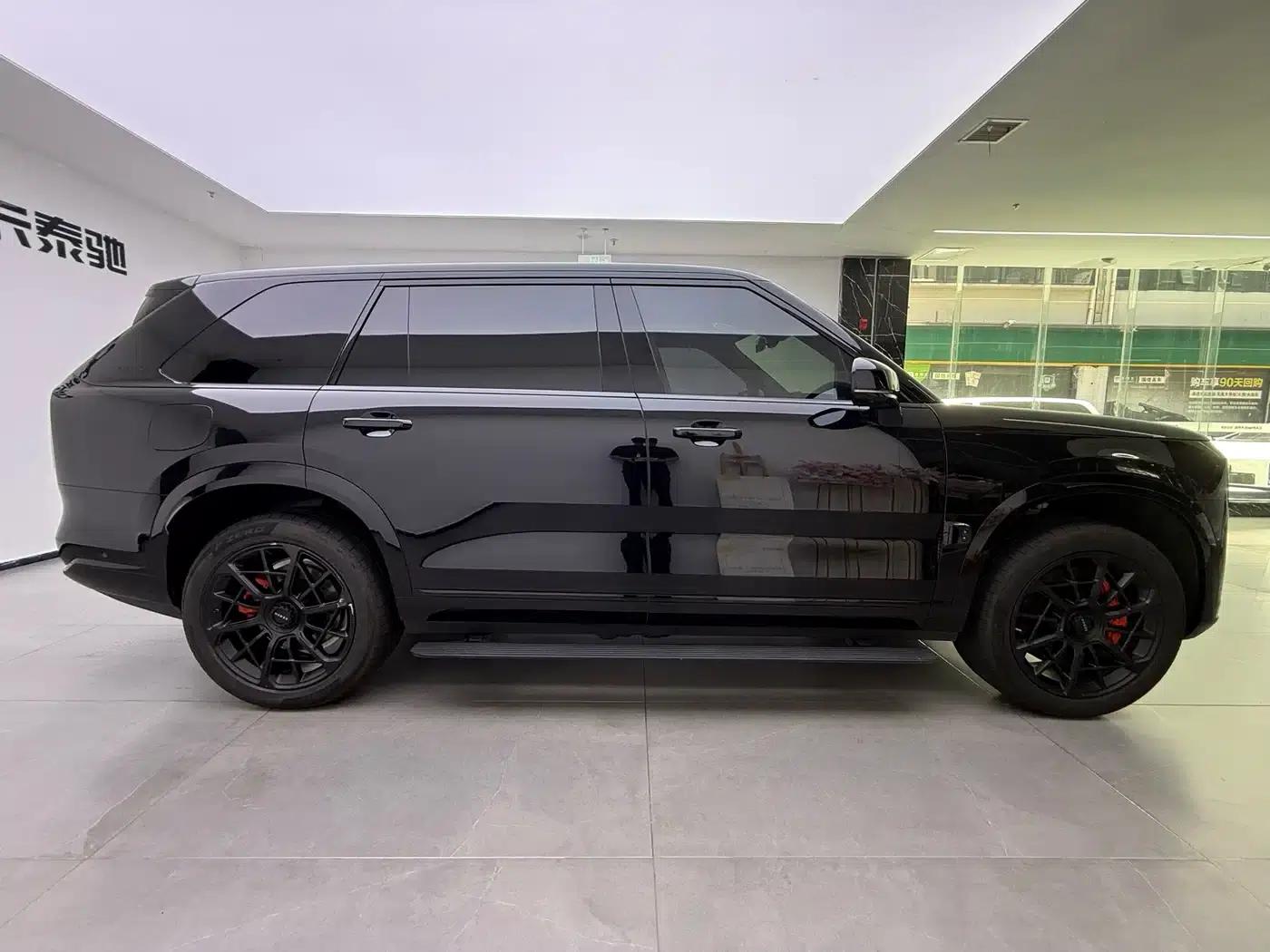 Extreme Krypton 9X 2025 Obsidian Black Edition 70kWh — миниатюра 18