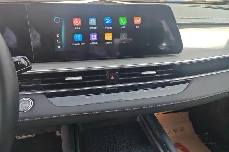 Chery Arrizo 8 2024 1.6TGDI DCT Premium Edition — миниатюра 11