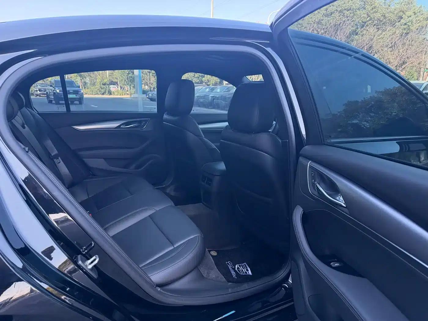 2024 Cadillac CT5 28T Luxury Pro — миниатюра 15